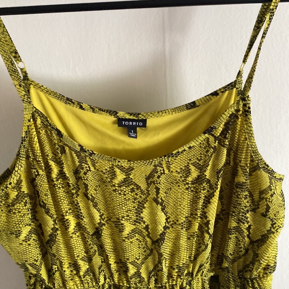 Black and yellow snakeskin dress - Picture 3 of 3